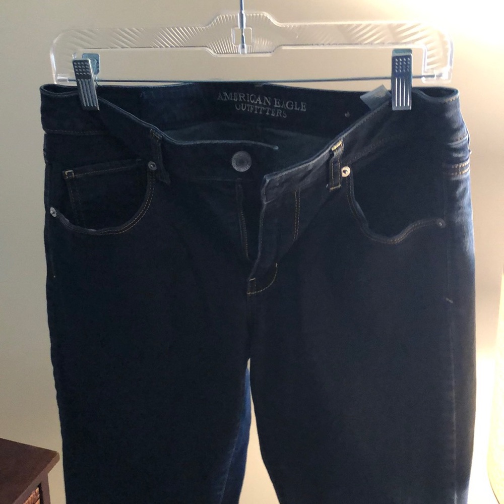 American Eagle - Women’s Skinny Size 12 Short